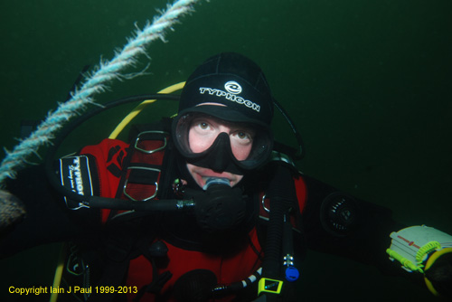 Diver on shotline