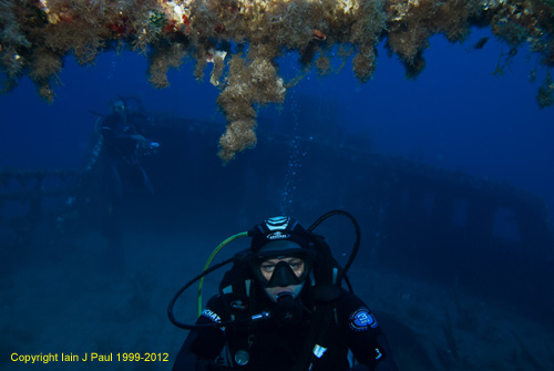 Karwella  divers on deck