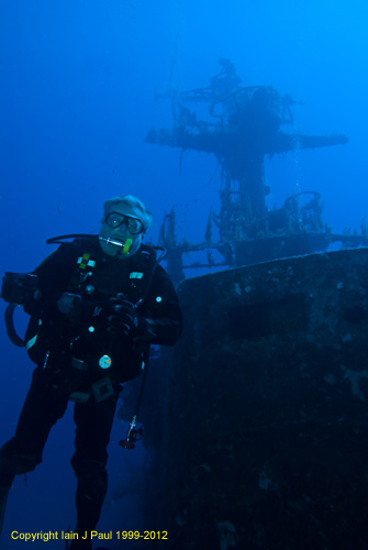 P29 diver beside bridge 2